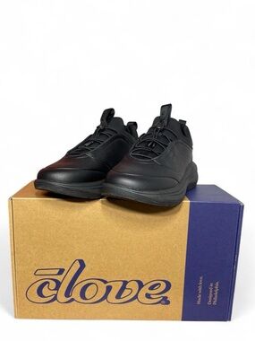 Clove Women's Black Slip-On Comfort Sneakers